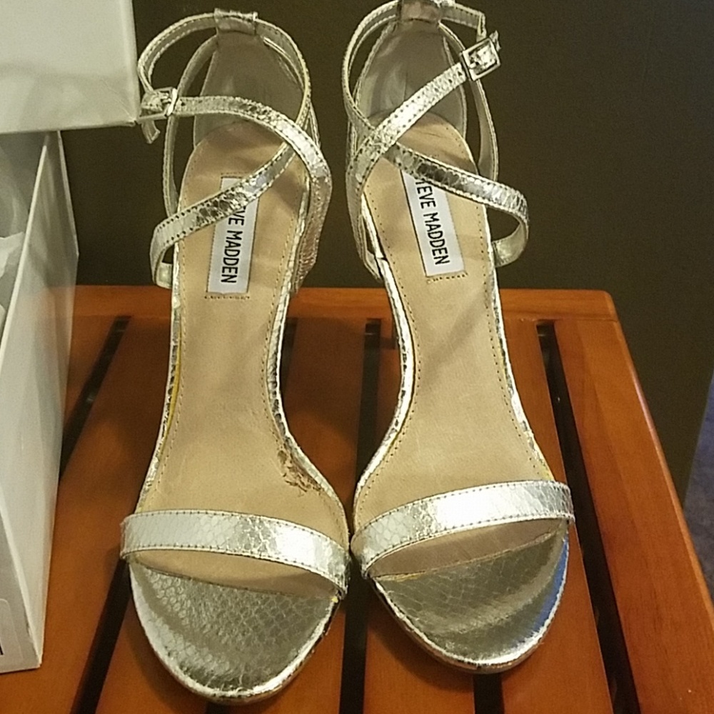 High heels - Picture 2 of 5